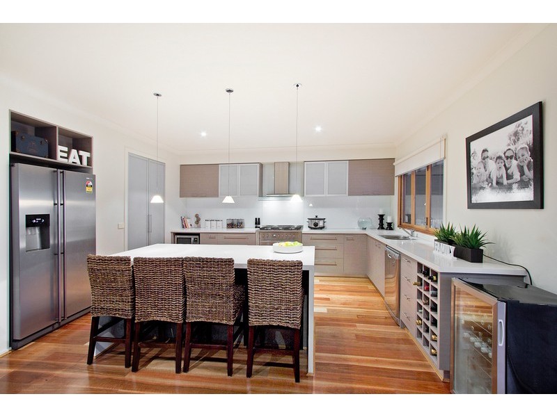 16 Sweet Gum Place, Sandhurst VIC 3977