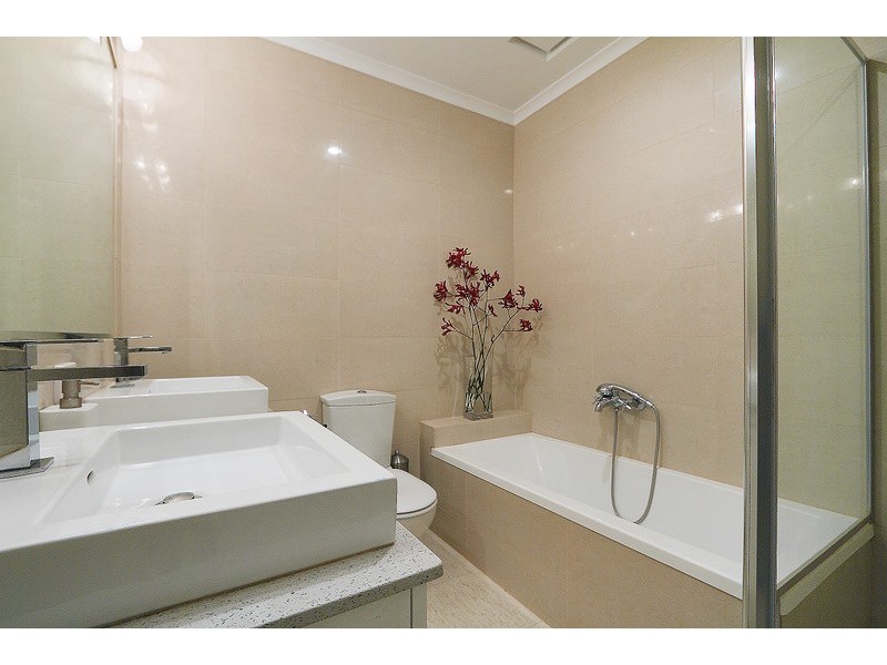 7 Queens Court, Berwick VIC 3806