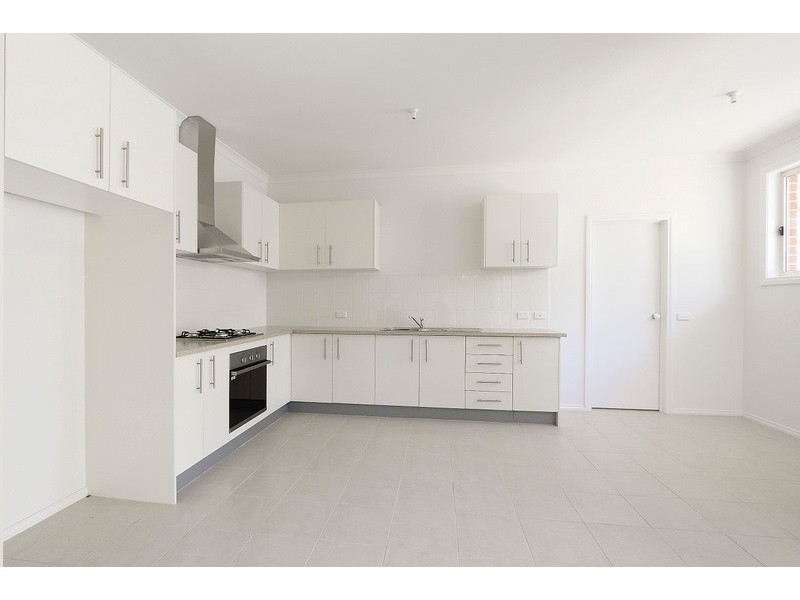 1A Lancaster Way, Beaconsfield VIC 3807