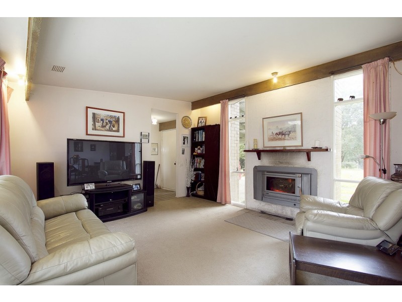 32 St Georges Road, Beaconsfield Upper VIC 3808