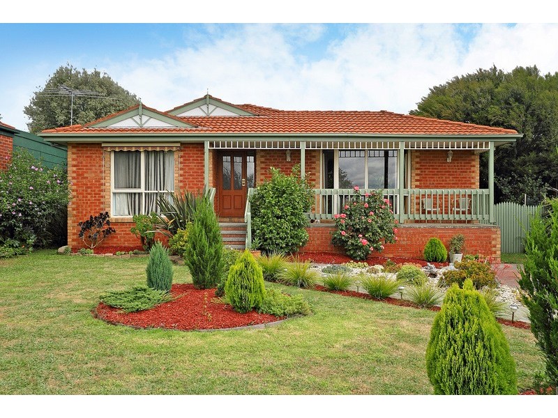 32 Chirnside Road, Berwick VIC 3806