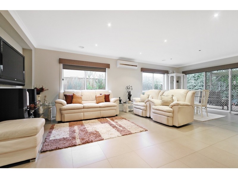 53 Premier Drive, Berwick VIC 3806