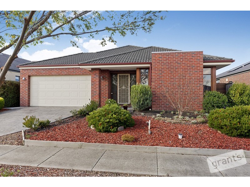 4 Florida Court, Berwick VIC 3806