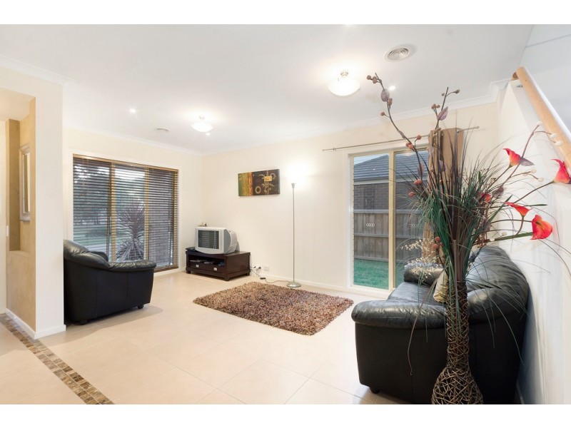 6 Norris Grove, Berwick VIC 3806