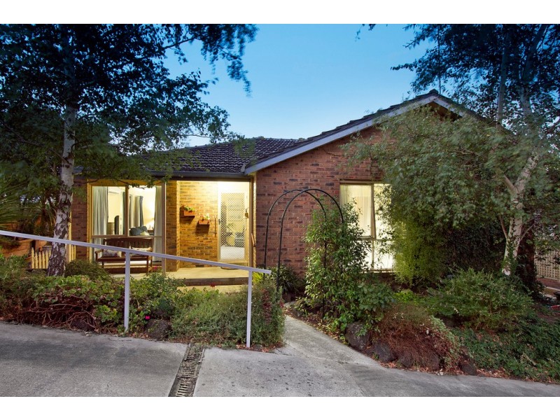 1/4 Camley Court, Berwick VIC 3806