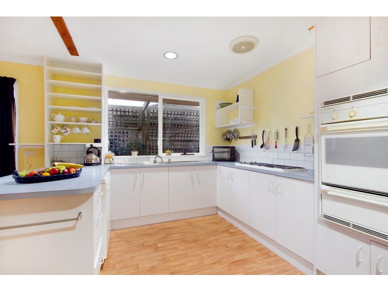 1/4 Camley Court, Berwick VIC 3806