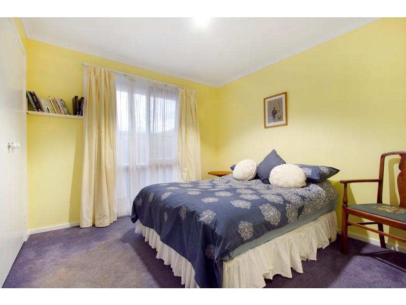 1/4 Camley Court, Berwick VIC 3806