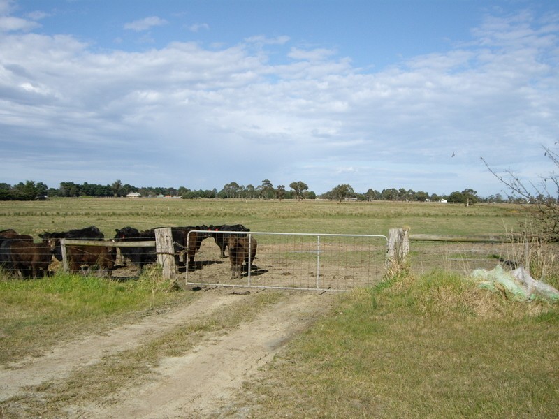 280 Princes Highway, Officer VIC 3809