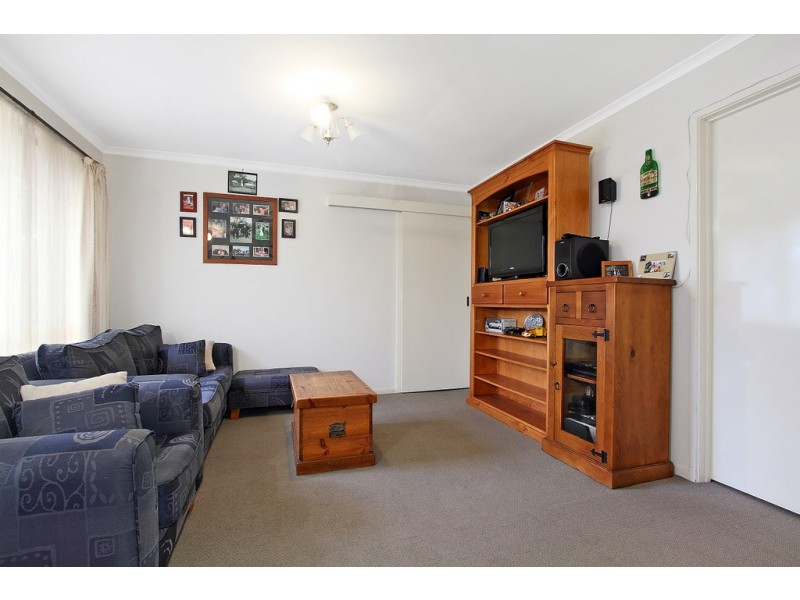 6 Madden Retreat, Berwick VIC 3806