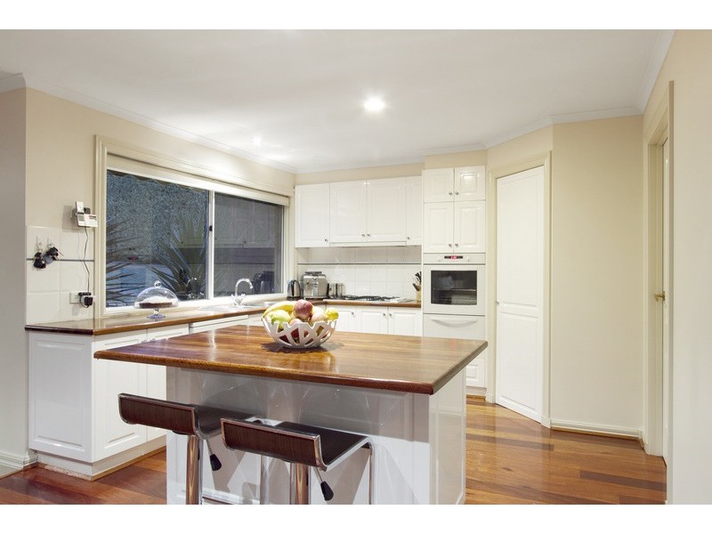 6 Fairholme Boulevard, Berwick VIC 3806