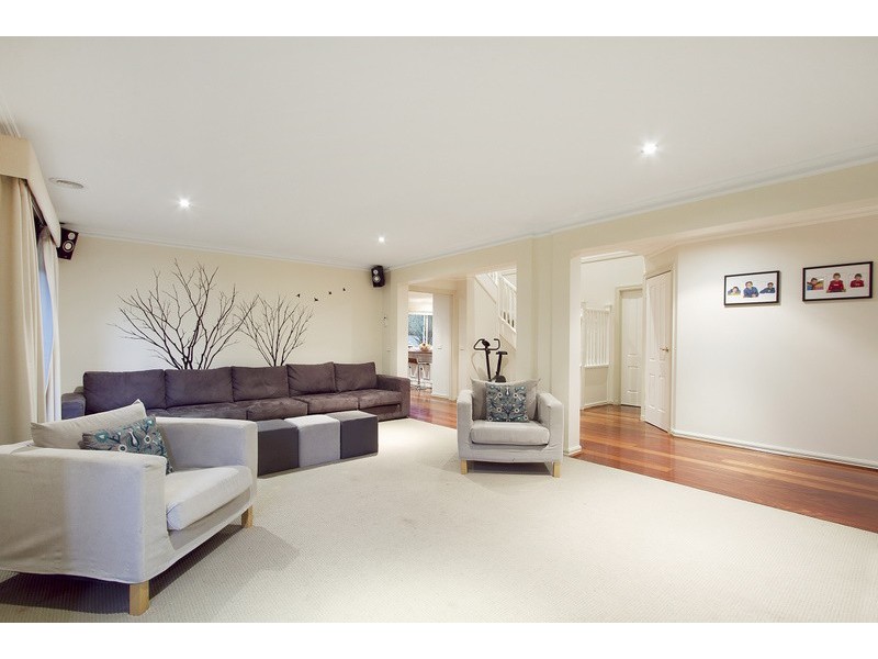 6 Fairholme Boulevard, Berwick VIC 3806