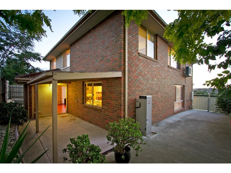 6 Allunga Parade, Berwick VIC 3806