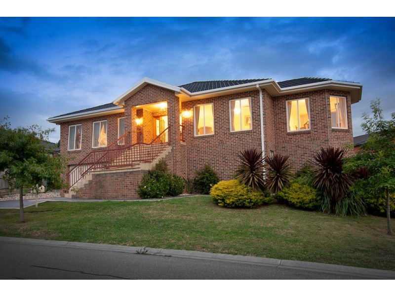 19 Ellesse Way, Berwick VIC 3806