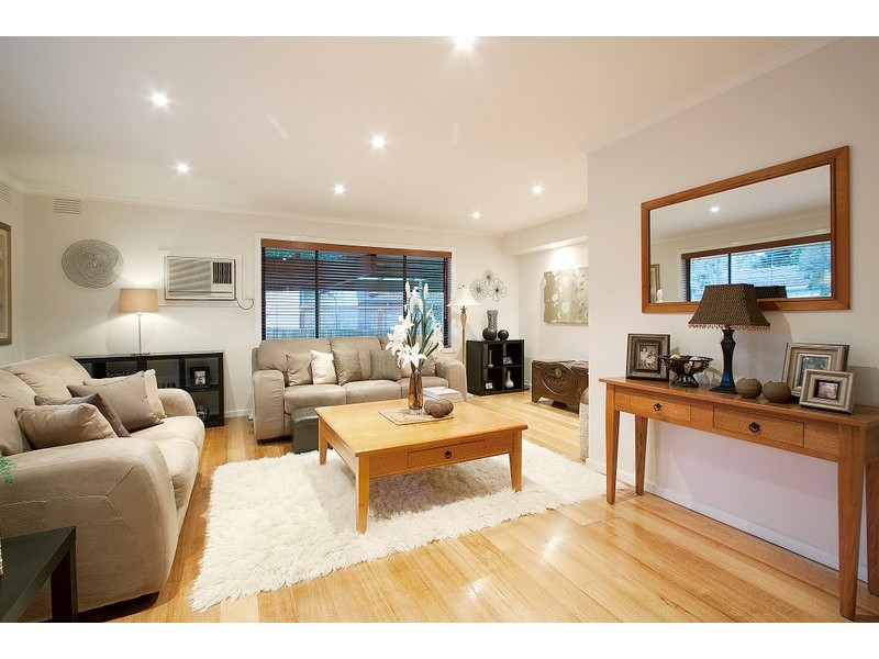 11 Roundhay Court, Berwick VIC 3806