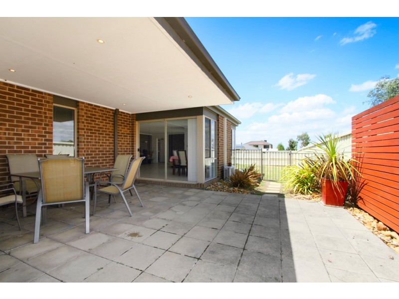 11 Azure Place, Narre Warren South VIC 3805
