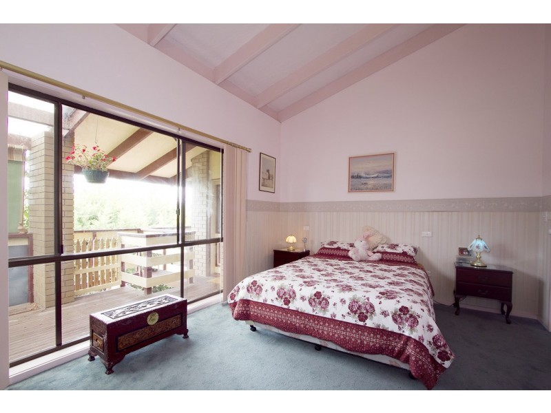 127 Duncan Drive, Pakenham VIC 3810