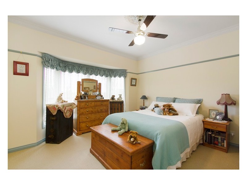 6 Eva Court, Hallam VIC 3803