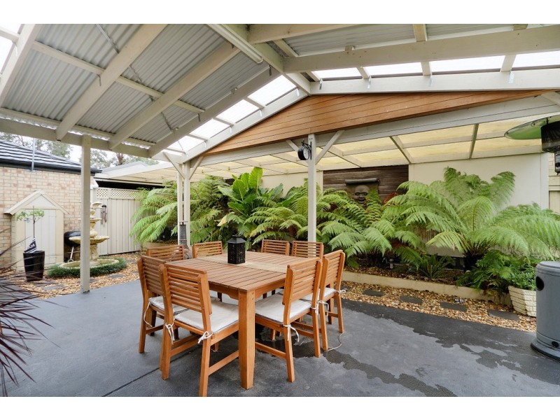 14 Canet Grove, Narre Warren South VIC 3805