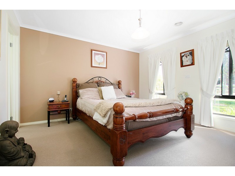 14 Canet Grove, Narre Warren South VIC 3805