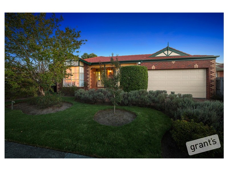 34 Chirnside Road, Berwick VIC 3806