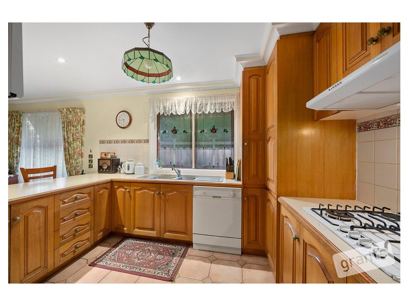 34 Chirnside Road, Berwick VIC 3806