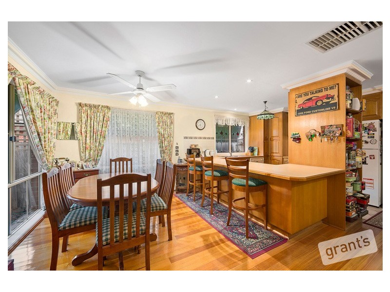 34 Chirnside Road, Berwick VIC 3806