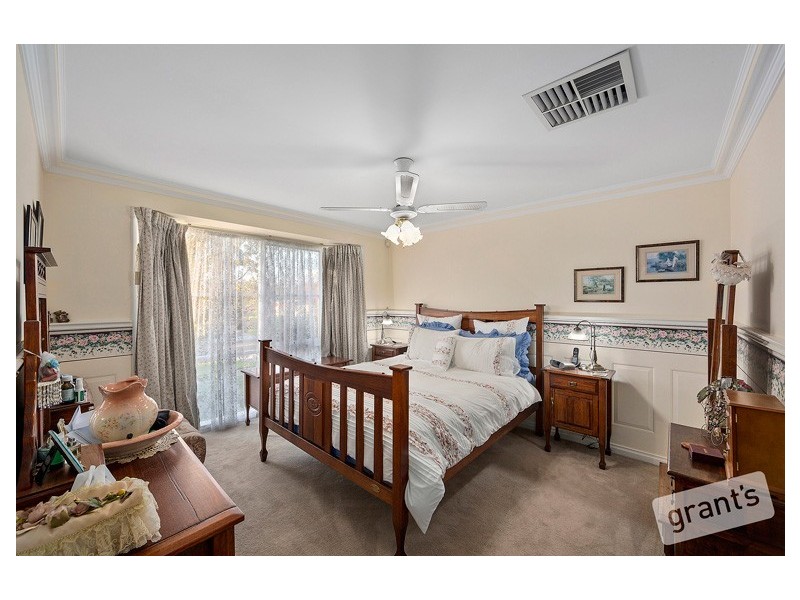 34 Chirnside Road, Berwick VIC 3806