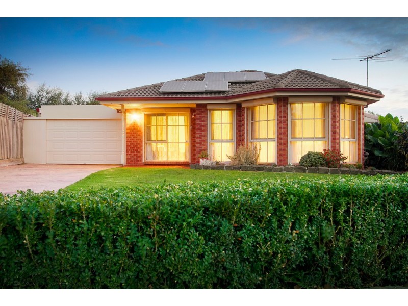 13 Hillman Court, Berwick VIC 3806
