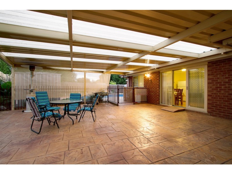 13 Hillman Court, Berwick VIC 3806