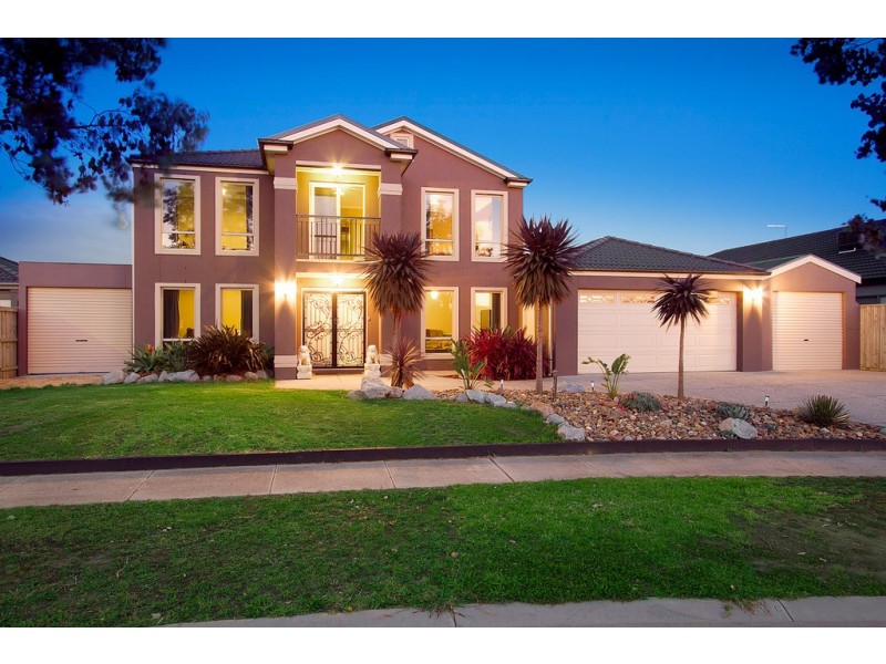 11 Azimuth Close, Narre Warren South VIC 3805