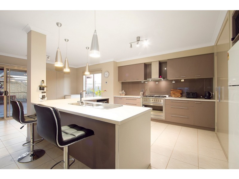 11 Azimuth Close, Narre Warren South VIC 3805