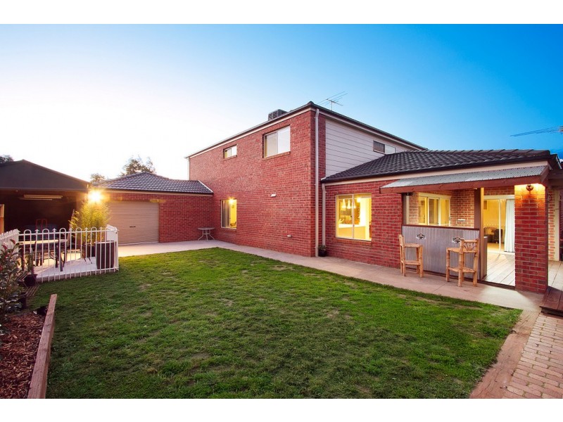 11 Azimuth Close, Narre Warren South VIC 3805