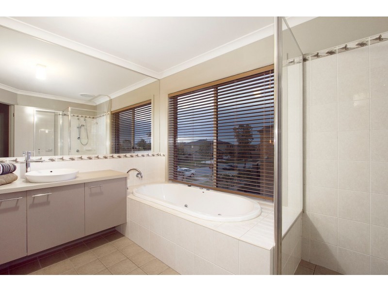 11 Azimuth Close, Narre Warren South VIC 3805