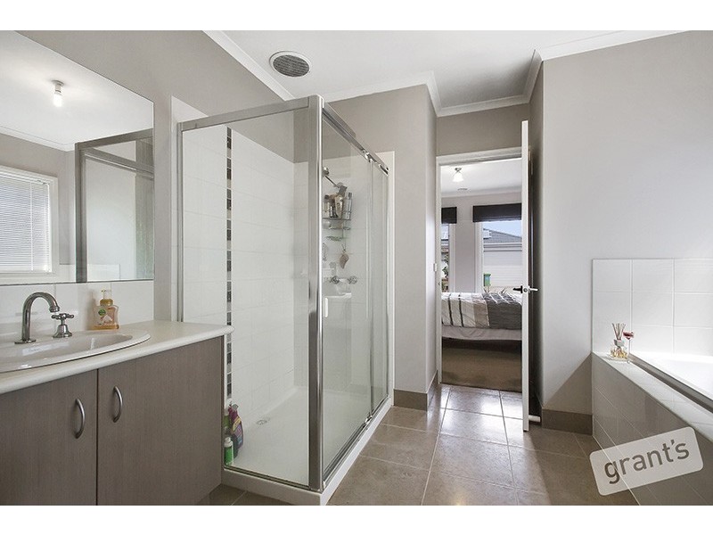 11/278 Narre Warren Cranbourne Road, Cranbourne East VIC 3977