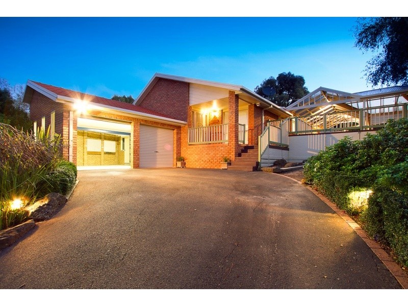 6 Gretel Place, Berwick VIC 3806