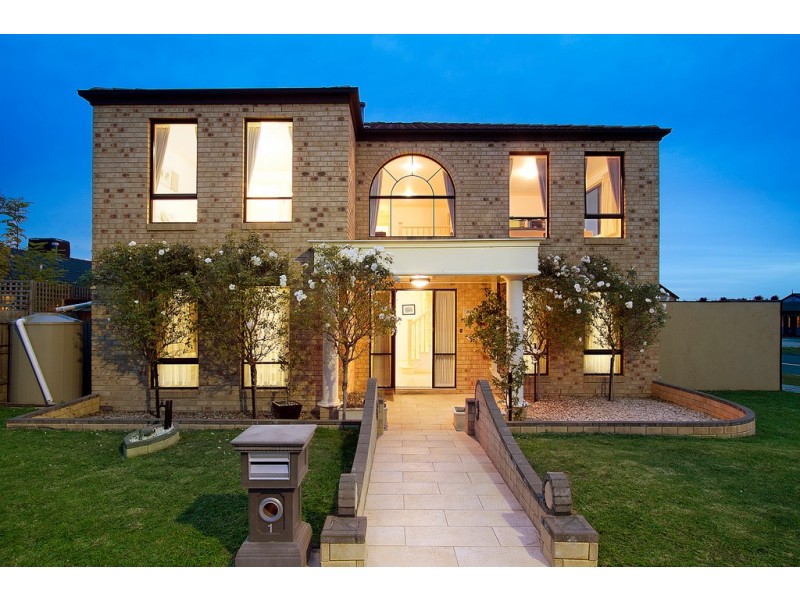 1 Glenn Erin Way, Berwick VIC 3806