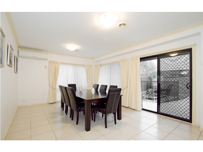 1 Glenn Erin Way, Berwick VIC 3806