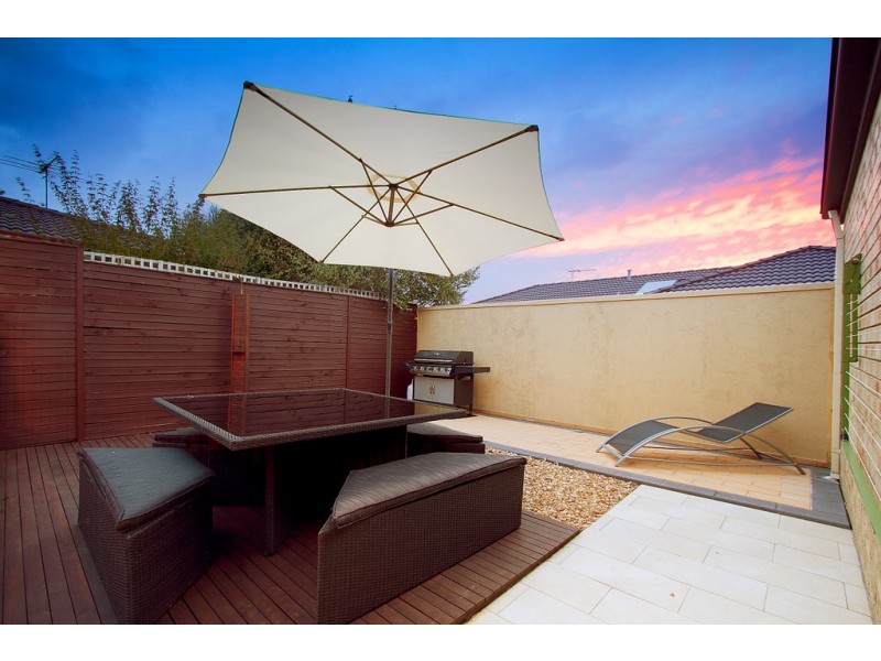 1 Glenn Erin Way, Berwick VIC 3806