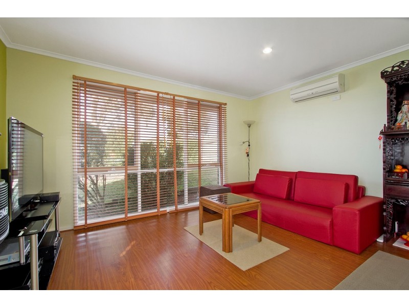 28 Ralph Crescent, Hampton Park VIC 3976