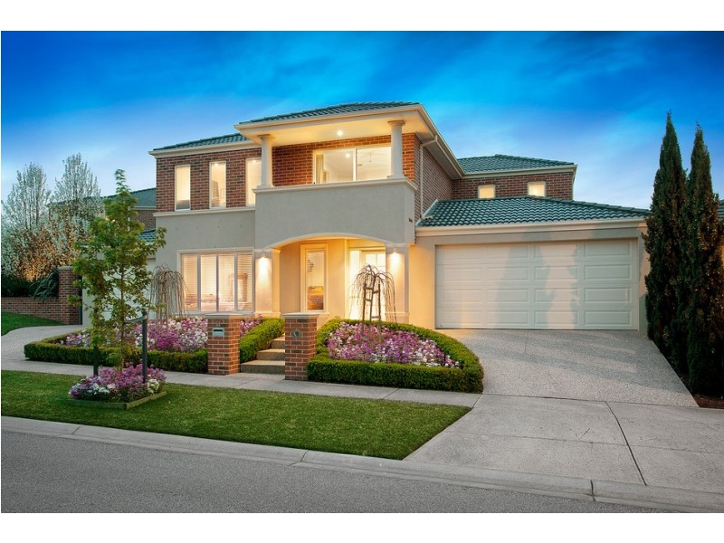 14 McNair Court, Berwick VIC 3806