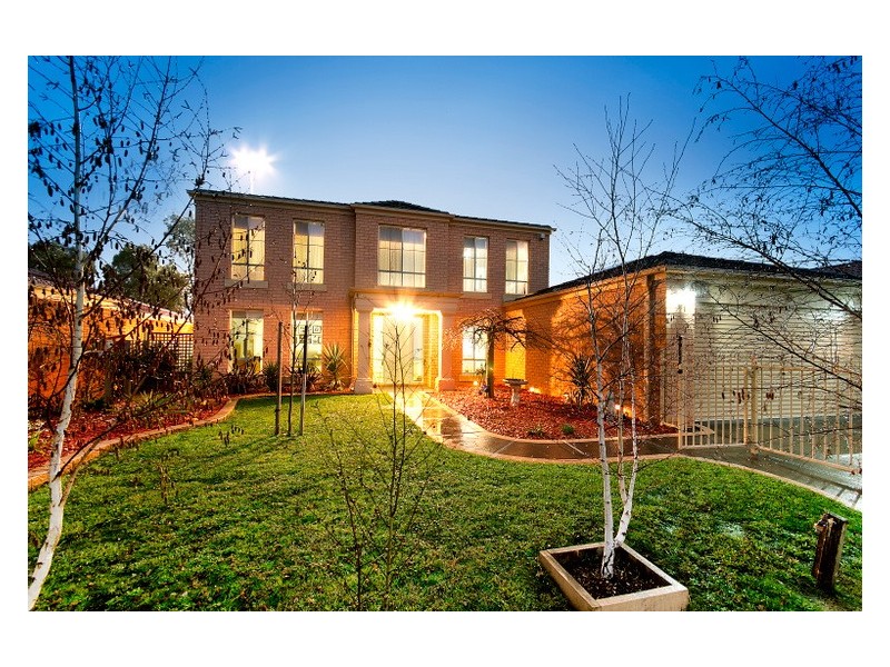 10 Beethoven Drive, Narre Warren South VIC 3805