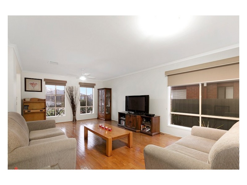 10 Beethoven Drive, Narre Warren South VIC 3805