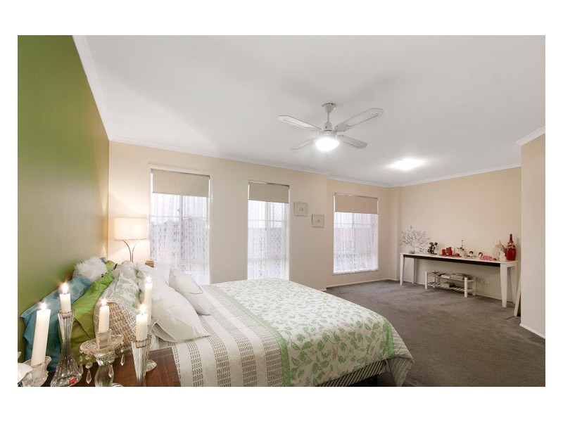 10 Beethoven Drive, Narre Warren South VIC 3805