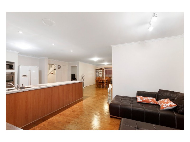 10 Beethoven Drive, Narre Warren South VIC 3805