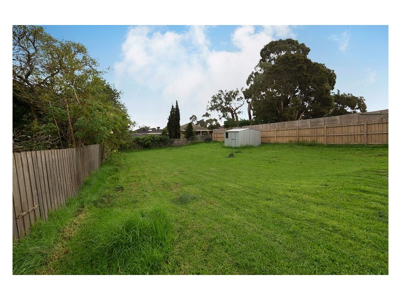 8 Doveton Avenue, Eumemmerring VIC 3177