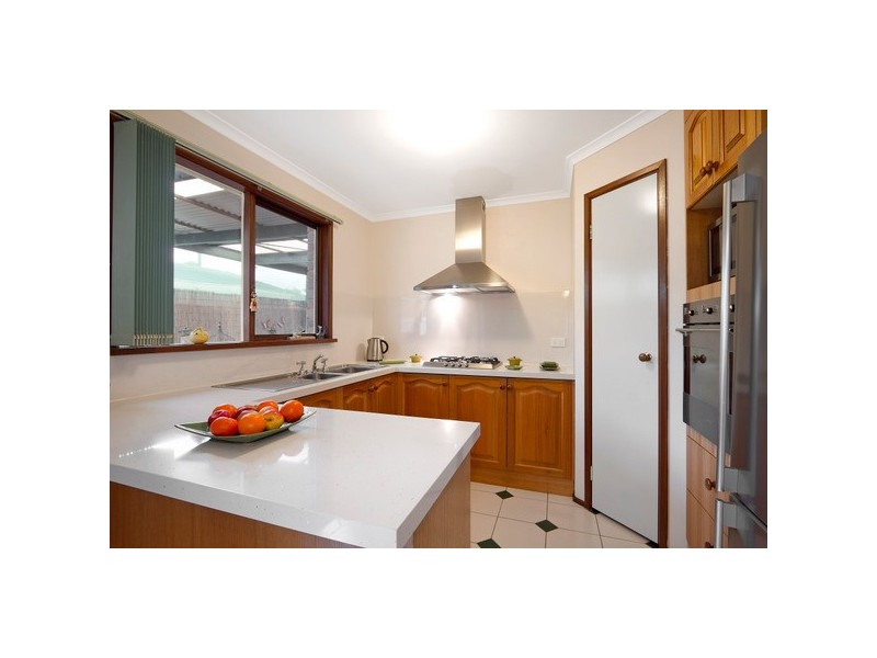 4 Cooma Court, Berwick VIC 3806