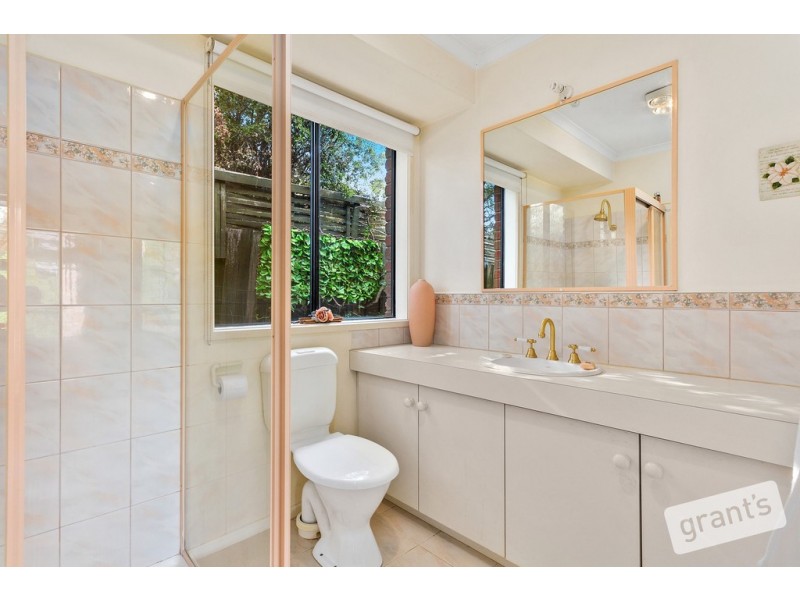 5 Roxby Court, Berwick VIC 3806