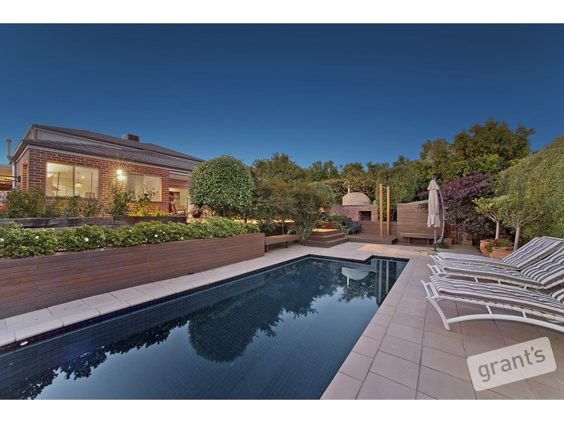 9 Salisbury Court, Berwick VIC 3806