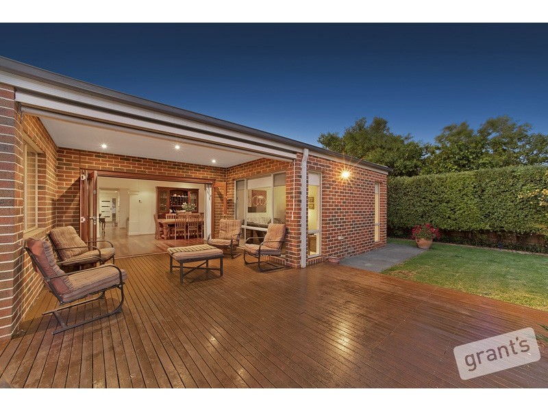 9 Salisbury Court, Berwick VIC 3806