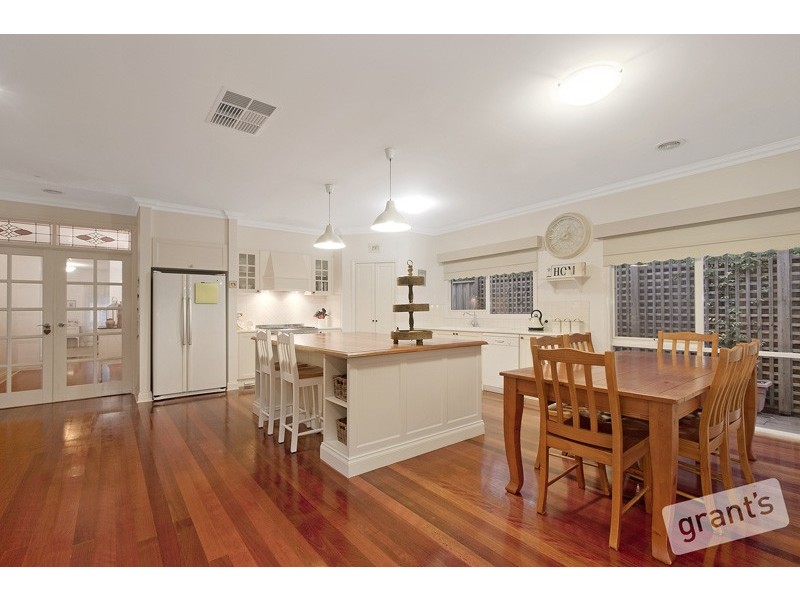 6 Meg Way, Berwick VIC 3806